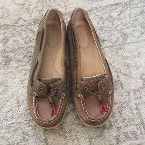 EUC sperry leather and weave slide ons